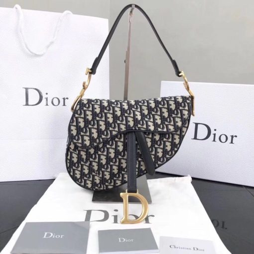 DIOR Saddle Shoulder Bag. Original Quality Bag. Authentic Style. Genuine Calf Leather. Metal Hardware. Authentic Packaging. Original Quality Dust Bag. | CRIS&COCO |