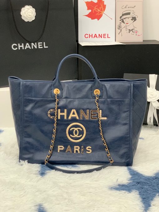 CHANEL Large Shiny Calfskin Tote Bag. Original Quality Bag, care book, dust bag, authenticity card.| Cris and Coco Authentic Quality Designer Bags and Accessories