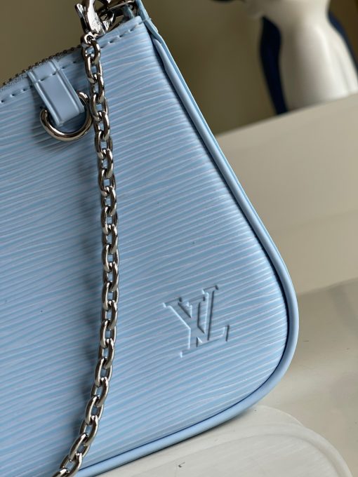 LOUIS VUITTON Easy Pouch on Strap