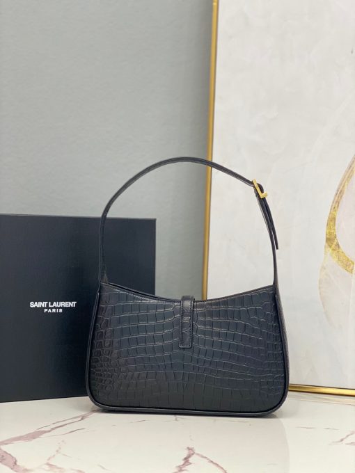 SAINT LAURENT LE 5 À 7 Hobo Bag