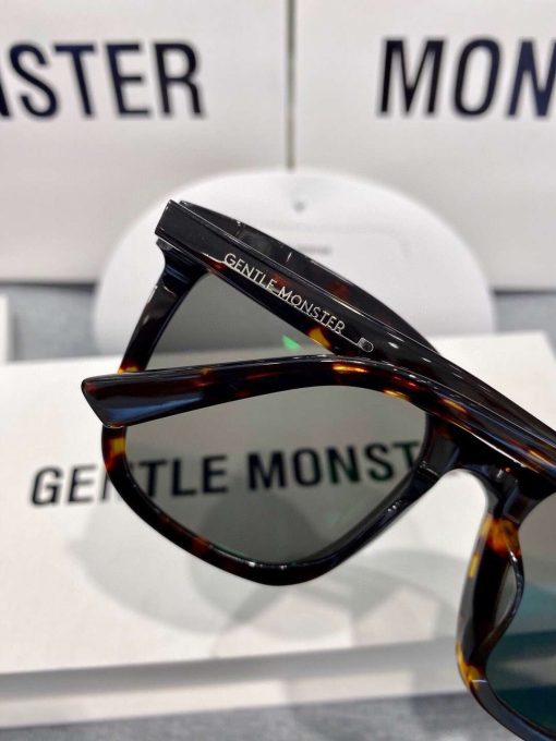 GENTLE MONSTER Frida Sunglasses