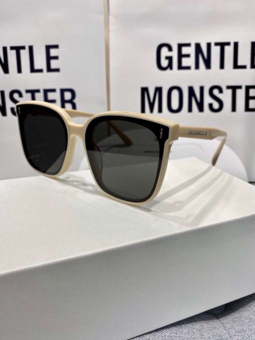 GENTLE MONSTER Frida Sunglasses