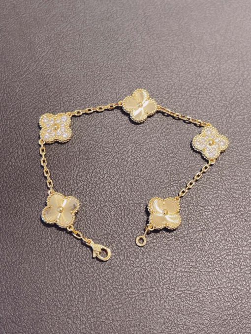 VAN CLEEF & ARPELS Vintage Alhambra Bracelet.