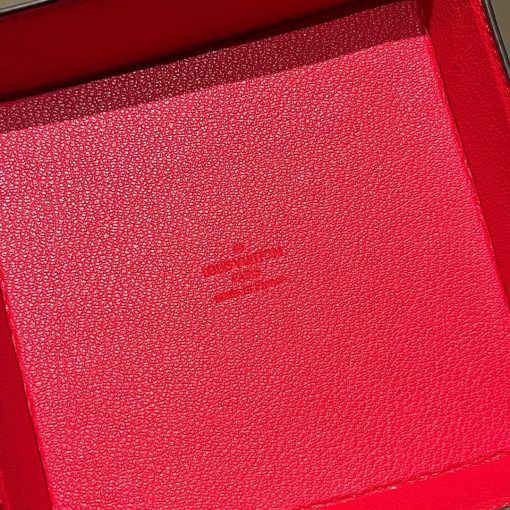 LOUIS VUITTON Monogram Change Tray.