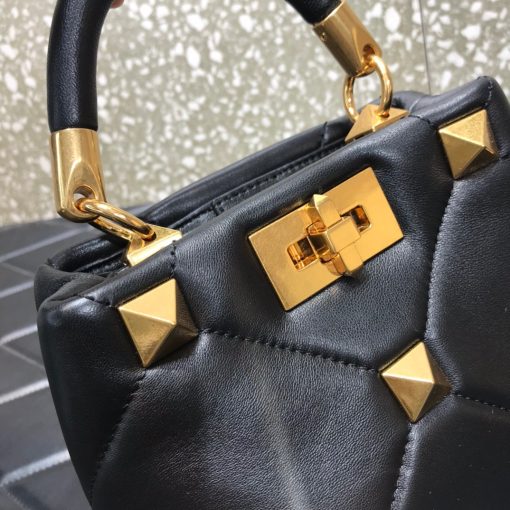 VALENTINO GARAVANI Roman Stud the Handle Bag.