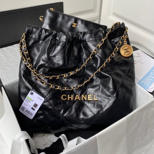 CHANEL 22 Small Handbag.