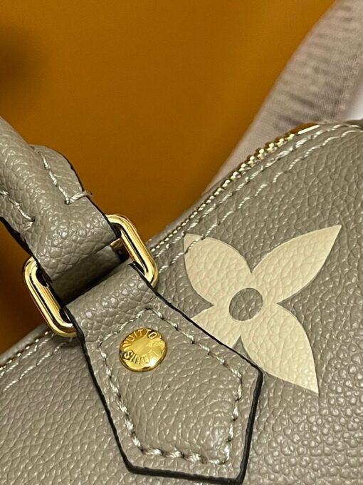 LOUIS VUITTON Papillon BB Bag. Original Quality Bag including gift box, care book, dust bag, authenticity card. The House’s historic Papillon bag is now offered in an adorable BB size. Crafted from Monogram Empreinte leather, this two-tone model features an oversized embossed motif and is accessorised with a cute matching coin purse. Fitted with a wide, removable jacquard strap and two classic Toron top handles, the bag can be carried in several stylish ways.| CRIS&COCO Authentic Quality Designer Bag and Luxury Accessories