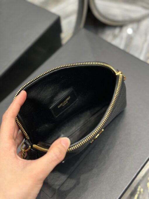 SAINT LAURENT Gaby Chain Pouch. Original Quality Bag including gift box, care book, dust bag, authenticity card. Crafted from lambskin leather this Gaby zipped pouch decorated with the Cassandre and Carré-quilted overstitching. | CRIS&COCO Authentic Quality Designer Bag and Luxury Accessories