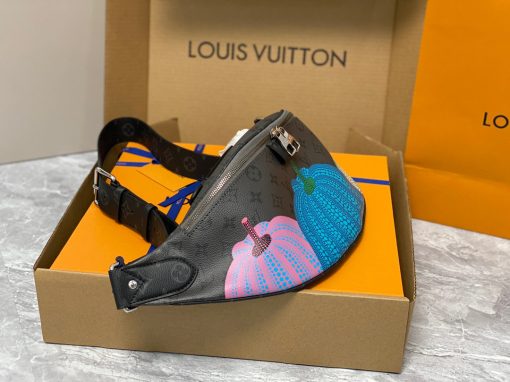 LOUIS VUITTON x Yayoi Kusama Maxi Bumbag. Authentic quality luxury bag crafted in genuine leather comes with authenticity card, dust bag and gift bag. Embrace the enchantment of pumpkins - a stylish and practical accessory for the modern wardrobe. Introducing the stunning LVxYK Maxi Bumbag, a part of the highly sought-after Louis Vuitton x Yayoi Kusama collection. This exquisite piece showcases vibrant and captivating pumpkins, a symbol that holds deep sentimental value for the artist since her childhood. Even to this day, she gracefully encapsulates the charm of these delightful gourds in her artistry. Meticulously crafted from Monogram Eclipse Reverse canvas, this bumbag offers a seamless combination of elegance and utility, allowing you to keep your cherished belongings within easy reach. Its resilient construction and functional design make it an absolute must-have accessory for the contemporary wardrobe.
