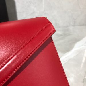 SAINT LAURENT Cassandra Monogram Chain Bag. Authentic quality luxury bag crafted in genuine leather comes with authenticity card, dust bag and gift bag. Embrace Timeless Elegance. The Cassandra shoulder bag exhibits unrivaled sophistication. Meticulously crafted from high-quality calf leather, it is adorned with exquisite metal-tone hardware, including purse feet that ensure its impeccable condition. The choice is yours—gracefully drape it over a shoulder or elegantly carry it in-hand.