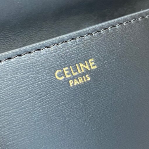 CELINE Chain Shoulder Bag Triomphe In Shiny Calfskin.