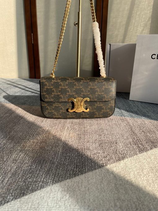 CELINE Chain Shoulder Bag Triomphe In Shiny Calfskin.