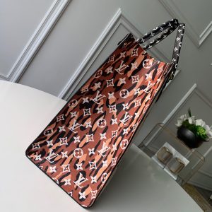 LOUIS VUITTON Onthego Monogram Tote Bag. Authentic quality luxury bag crafted in genuine leather comes with authenticity card, dust bag and gift bag. Style Meets Versatility. The precisely named Onthego tote bag effortlessly accompanies you for shopping, work, or a weekend getaway. Its spacious interior paired with the striking combination of an oversized Monogram pattern and Mini Monogram trim makes a bold fashion statement. The bag's Articulated Toron handles and two shoulder straps guarantee a comfortably stylish carry throughout the day. - KRIS + KIKO High quality designer bag and authentic luxury Accessories