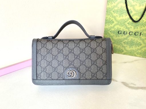 GUCCI Jumbo GG Travel Document Case. Authentic quality luxury bag crafted in genuine leather comes with authenticity card, dust bag and gift bag. Embrace Timeless Luxury: Secure Your Journey with Iconic GG Document Case. The iconic GG design makes a comeback for Pre-Fall 2023, adorning a range of small leather items. Paying homage to Guccio Gucci's initials, this motif remains timeless for the brand, showcased prominently in a large size to create a striking logo effect. In this particular case, the emblematic leather defines a travel document holder, ensuring security with a zip closure.