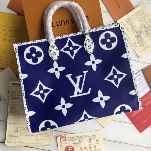 LOUIS VUITTON Onthego Monogram Tote Bag. Authentic quality luxury bag crafted in genuine leather comes with authenticity card, dust bag and gift bag. Style Meets Versatility. The precisely named Onthego tote bag effortlessly accompanies you for shopping, work, or a weekend getaway. Its spacious interior paired with the striking combination of an oversized Monogram pattern and Mini Monogram trim makes a bold fashion statement. The bag's Articulated Toron handles and two shoulder straps guarantee a comfortably stylish carry throughout the day. - KRIS + KIKO High quality designer bag and authentic luxury Accessories