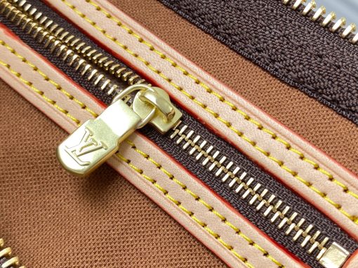 LOUIS VUITTON Speedy 30. Authentic quality luxury bag crafted in genuine leather comes with authenticity card, dust bag and gift bag. The Iconic Companion for Stylish City Life. The LV Speedy 30 is a sophisticated and compact handbag crafted from the renowned Monogram canvas. It serves as a fashionable companion for navigating city life with elegance. Originally introduced in 1930 under the name "Express," this iconic bag draws inspiration from the fast-paced transportation of that era. The modernized Speedy preserves its timeless status as a signature House icon, boasting a distinctive silhouette, delicately rolled leather handles, and a beautifully engraved signature padlock.