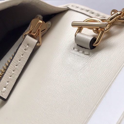 GUCCI 1955 GG Supreme Horsebit Wallet On Chain. Original Quality Wallet including gift box, care book, dust bag, authenticity card. This chain wallet in GG Supreme canvas and leather is introduced as part of the Gucci Horsebit 1955 accessories collection, defined by the double ring and bar design also found in Handbags. The folded snap-closure shape features several card slots and pockets, completed with a detachable chain strap.