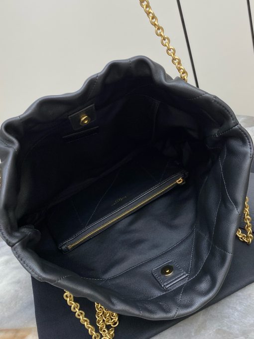 SAINT LAURENT The Jamie 4.3 Pochon. Authentic quality luxury bag crafted in genuine leather comes with authenticity card, dust bag and gift bag. Versatile elegance: style that adapts to you. Introducing the pouch version of the SAINT LAURENT Jamie 4.3, crafted from ultra-soft nappa leather with signature carré rive gauche topstitching. Designed to be both lightweight and spacious, this versatile bag features an adjustable drawstring chain for customizable carry options, along with a removable zip pouch for added convenience. Style meets function in one effortlessly chic accessory!