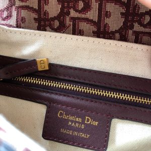 DIOR Saddle Shoulder Bag. Original Quality Bag. Authentic Style. Genuine Calf Leather. Metal Hardware. Authentic Packaging. Original Quality Dust Bag.