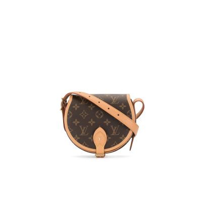 LOUIS VUITTON Tambourin Monogram Crossbody Bag. Original Quality Bag including gift box, care book, dust bag, authenticity card. Nicolas Ghesquière introduces a new version of the versatile and easy-to-wear LOUIS VUITTON Tambourin Monogram Crossbody Bag, made from Monogram canvas and natural cowhide leather. Small and lightweight with a practical inside pocket, this functional bag is ideal for everyday use. It can be worn over the shoulder or cross-body.