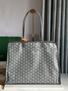 GOYARD Hardy PM Bag. Authentic quality luxury bag crafted in genuine leather comes with authenticity card, dust bag and gift bag. Effortless Elegance, Everyday Function. The Hardy PM bag is the perfect companion for everyday use or work, easily fitting A4 files with ease. Designed for those who value lightness, flexibility, and added security, it features a zip closure to keep your essentials safe. With long, comfortable handles, it's ideal for carrying over the shoulder all day with ease. - KRIS + KIKO GOYARD Hardy PM Bag. Authentic quality luxury bag crafted in genuine leather comes with authenticity card, dust bag and gift bag. Effortless Elegance, Everyday Function. The Hardy PM bag is the perfect companion for everyday use or work, easily fitting A4 files with ease. Designed for those who value lightness, flexibility, and added security, it features a zip closure to keep your essentials safe. With long, comfortable handles, it's ideal for carrying over the shoulder all day with ease.